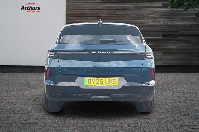 Used Vauxhall Grandland 154 kW (210 HP) 2025 Blue SUV