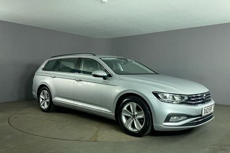 Silver Used 2021 VW Passat SE Estate | £14,799 (Good price) - Image 1/1