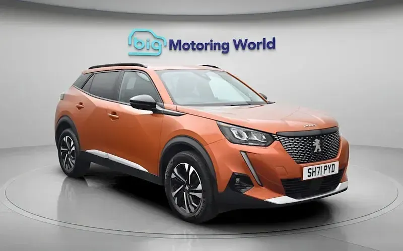 Used Peugeot 2008 Allure Premium 101 HP (74 kW) 2022 Orange SUV