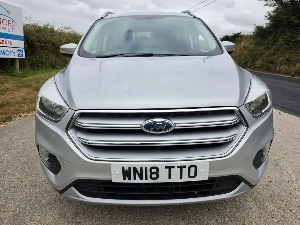 Used Ford Kuga Zetec 150 HP (110 kW) 2018 Silver SUV