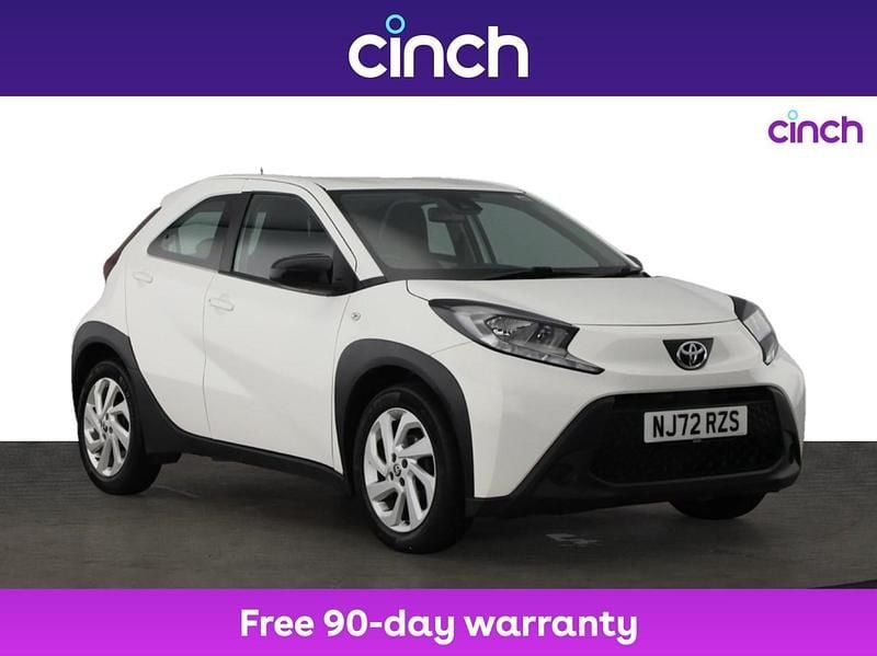 White Used 2022 Toyota Aygo X PURE SUV | £11,149 - Image 1/3