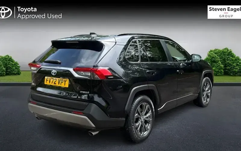 Begagnad Toyota RAV4 Design 218 HK (160 kW) 2025 SUV