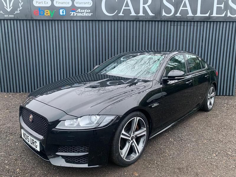 Used Jaguar XF R-Sport 180 HP (132 kW) 2015 Black Sedan