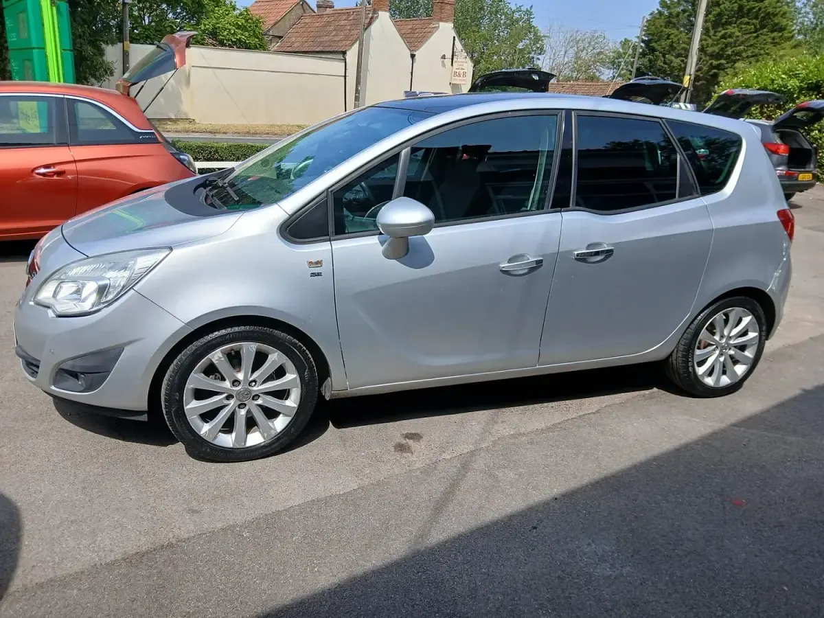 Used Vauxhall Meriva 2012 Silver MPV