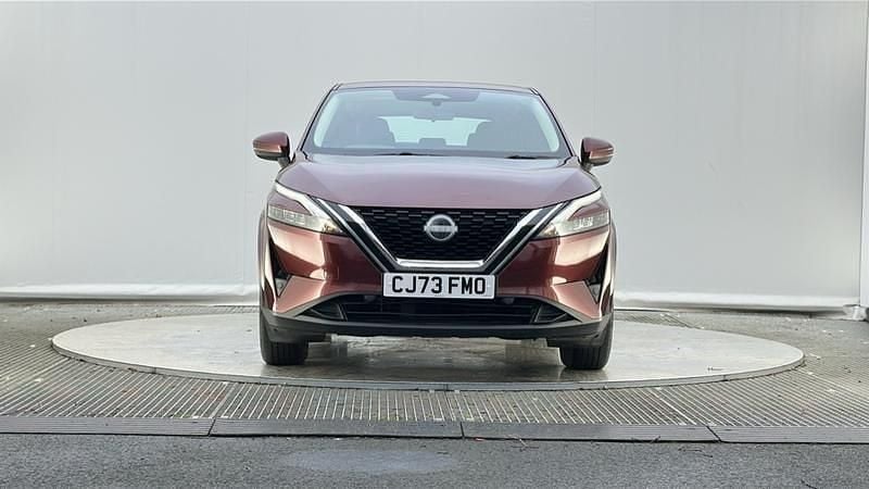 Used Nissan Qashqai Acenta Premium 158 HP (116 kW) 2023 Red SUV