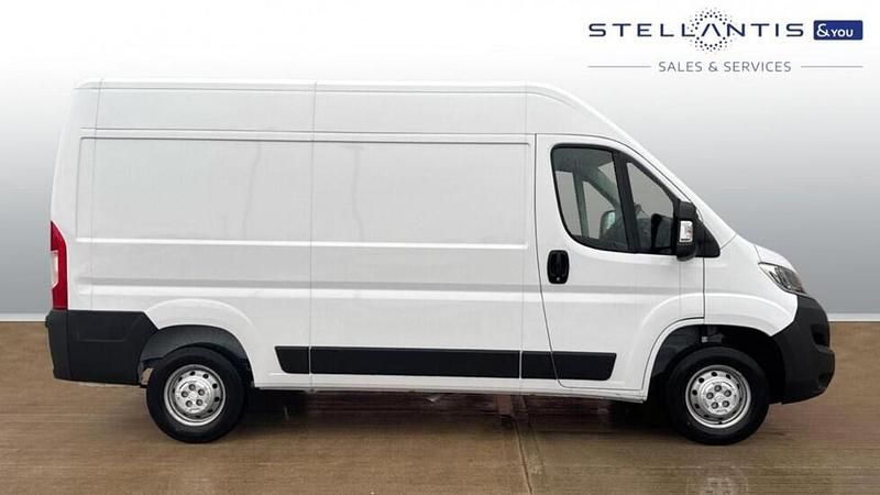 White Used 2024 Citroën Relay Van | £21,995 (Expensive) - Image 1/4