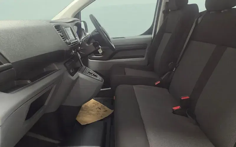 Used Vauxhall Vivaro 100 kW (136 HP) 2023 MPV