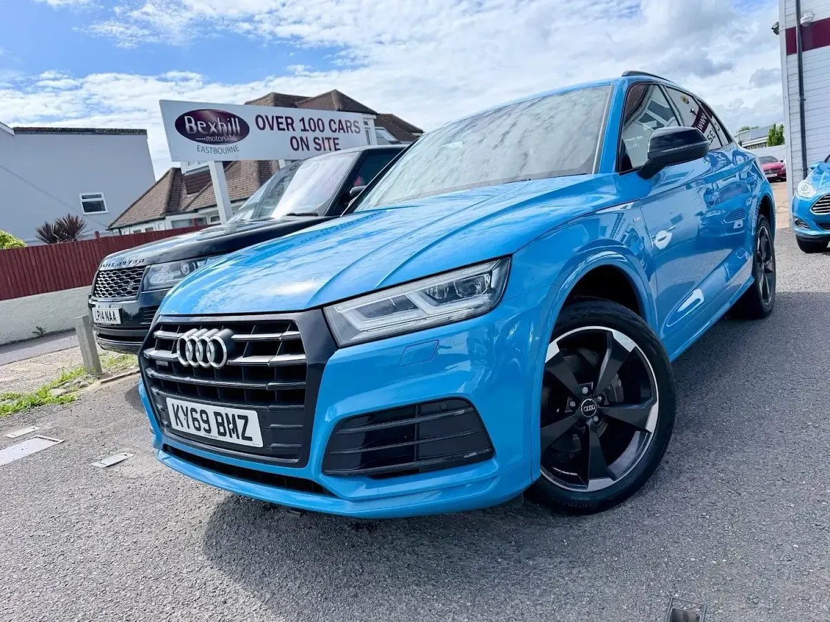 Used Audi Q5 Black Edition 190 HP (139 kW) 2019 Blue SUV