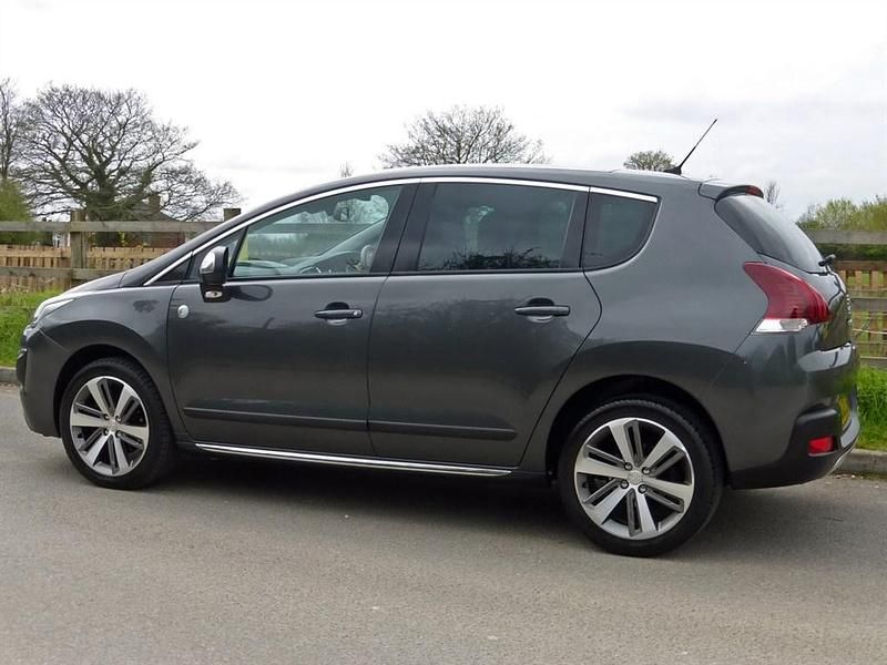 Used Peugeot 3008 Crossway 163 HP (119 kW) 2015 Grey Estate