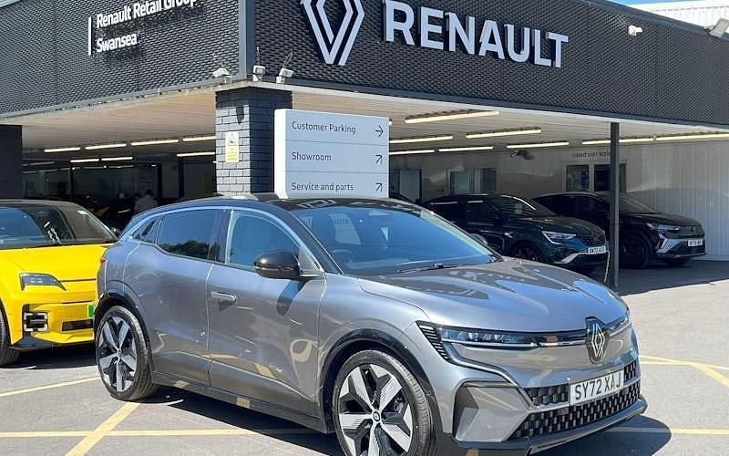 Grey Used 2022 Renault Mégane Techno Hatchback | £18,822 (Fair price) - Image 1/3