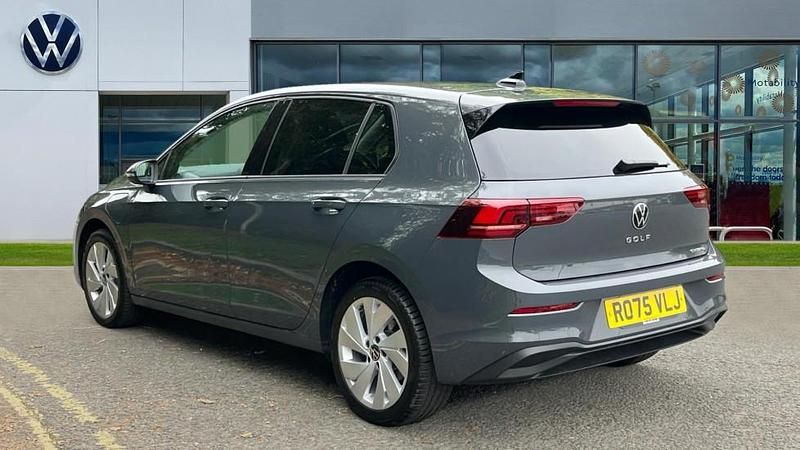 New VW Golf VIII Match 204 HP (150 kW) 2025 Dolphin grey metallic Hatchback