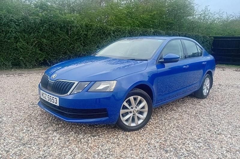 Used Skoda Octavia 115 HP (84 kW) 2019 Blue Hatchback