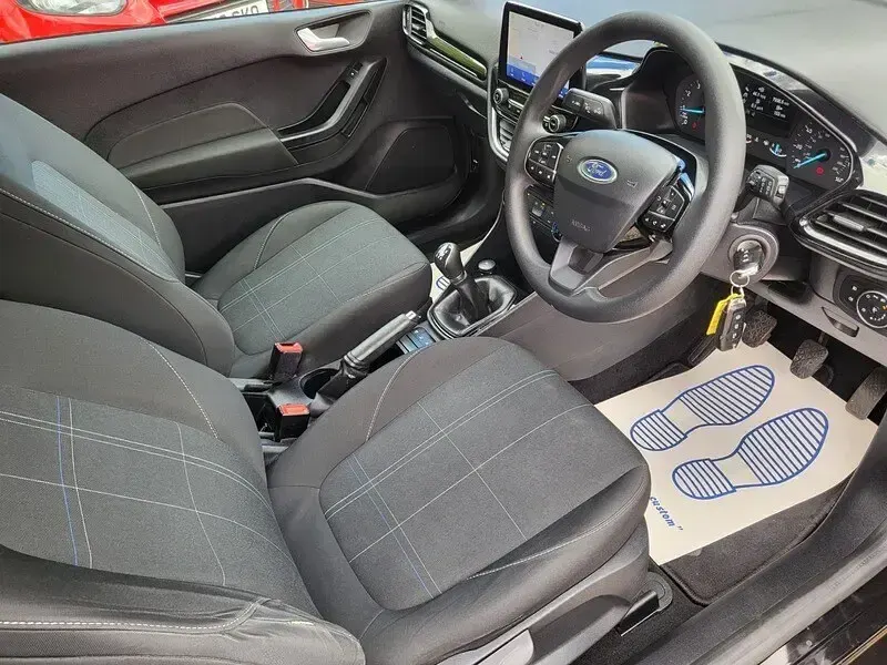 Used Ford Fiesta Trend 75 HP (55 kW) 2020 Black Hatchback