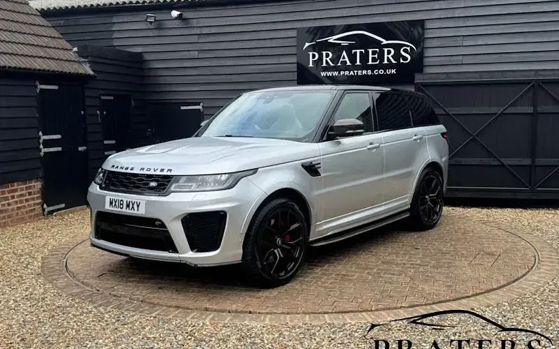 Usado Land Rover Range Rover Sport SVR 575 HP (422 kW) 2019 SUV
