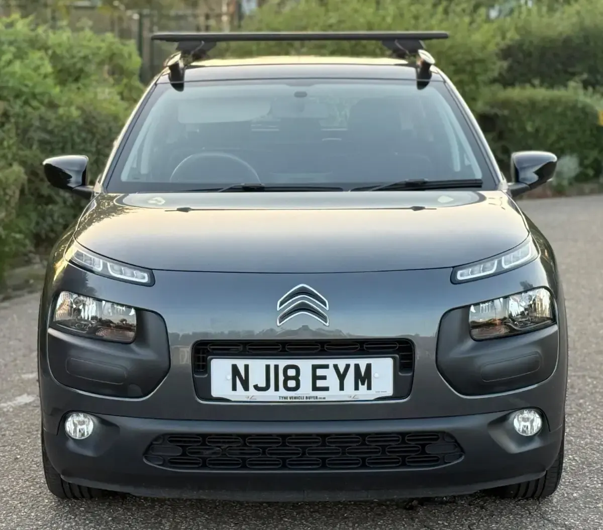 Used Citroën C4 Cactus Feel 98 HP (72 kW) 2018 Grey Hatchback