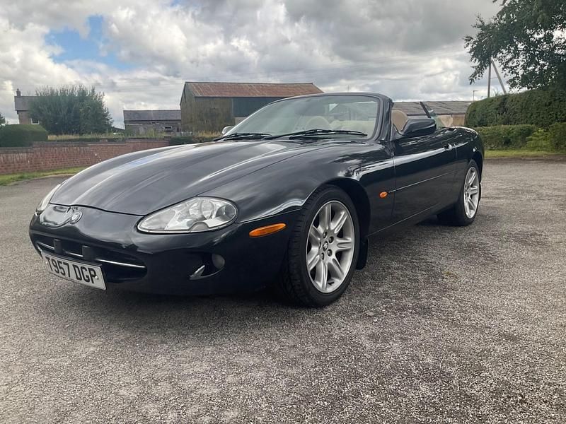 Used Jaguar XK8 290 HP (213 kW) 1999 Green Cabriolet