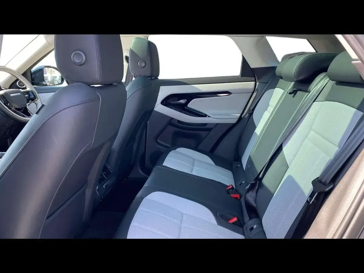 Used Land Rover Range Rover evoque HSE Dynamic 2024 Grey SUV
