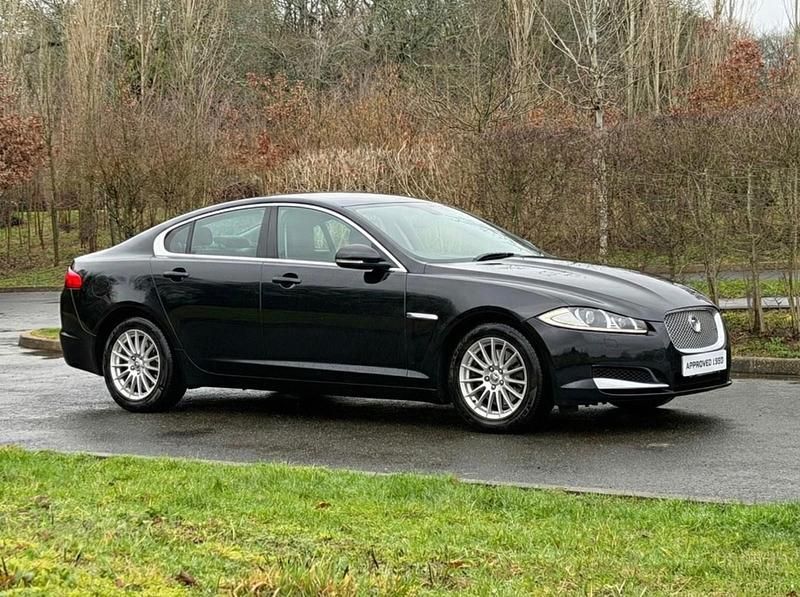 Used Jaguar XF SE 163 HP (119 kW) 2012 Black Sedan