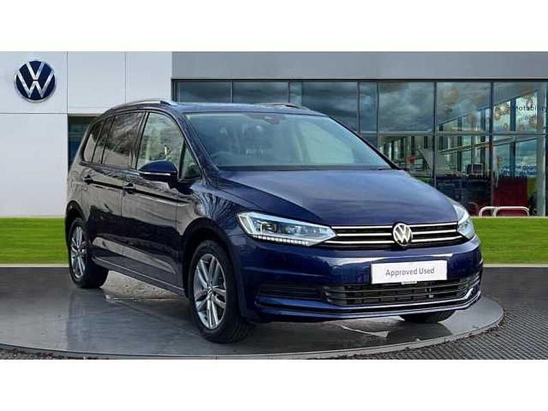 Used VW Touran Match 150 HP (110 kW) 2025 Atlantic blue metallic MPV
