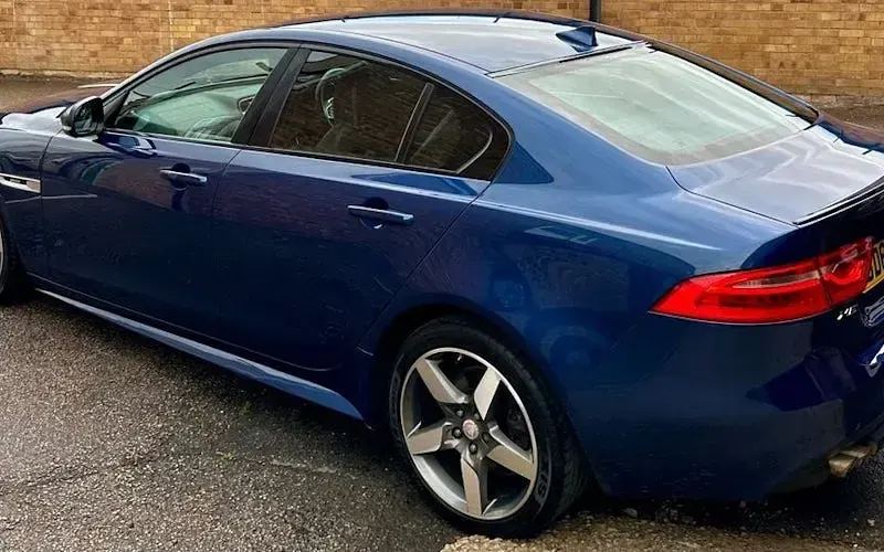 Used Jaguar XE R-Sport 179 HP (131 kW) 2015 Blue Sedan