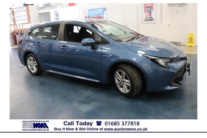 Blue Used 2020 Toyota Corolla Estate | £13,974 (Good price) - Image 1/4