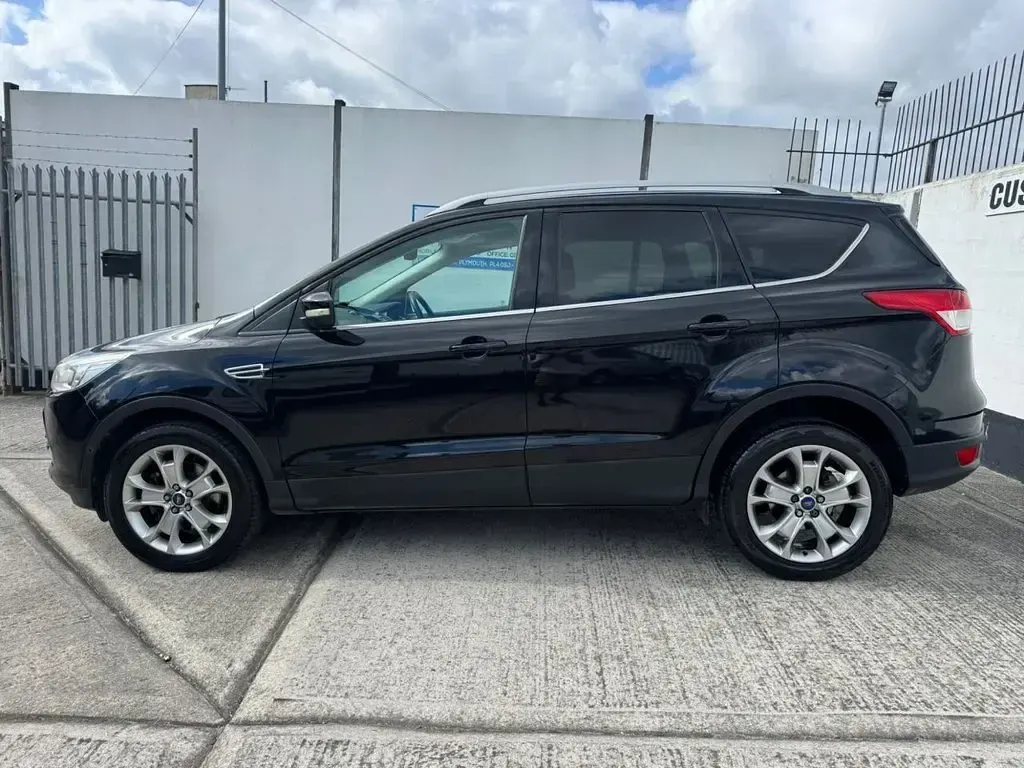 Used Ford Kuga Titanium 163 HP (119 kW) 2014 Black SUV