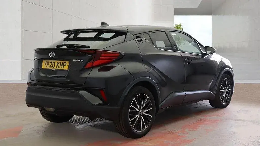 Used Toyota C-HR 122 HP (89 kW) 2020 Black SUV