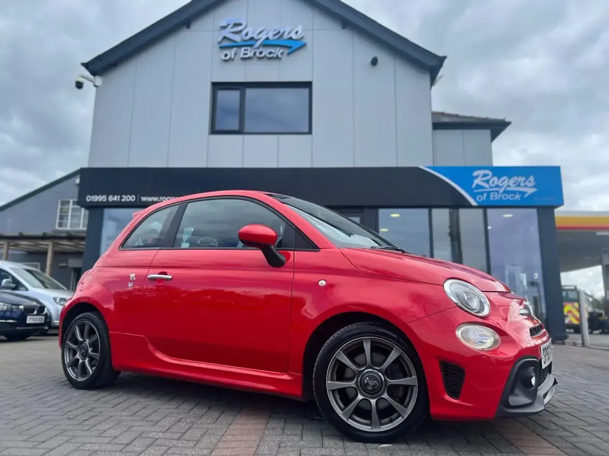 Usado Abarth 595 145 CV (106 kW) 2016 Rojo Utilitario