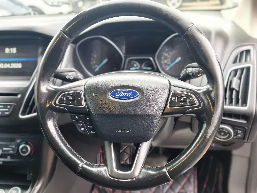 Used Ford Focus Titanium 125 HP (91 kW) 2015 Blue Estate