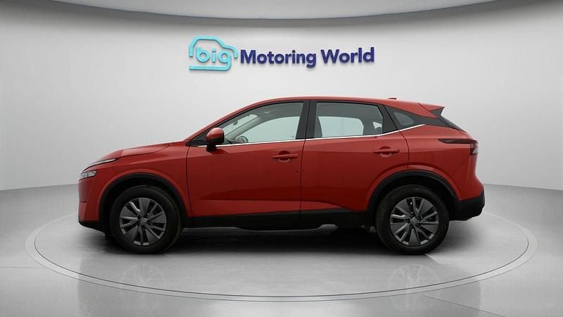 Used Nissan Qashqai S 140 HP (102 kW) 2022 Red SUV