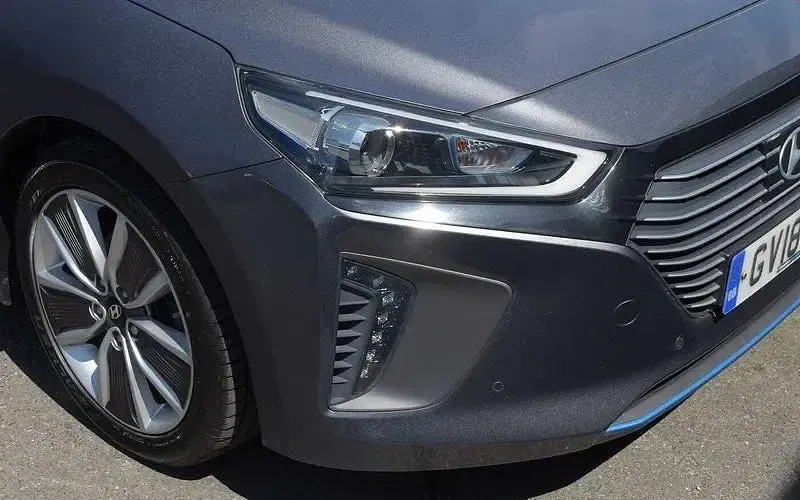 Used Hyundai Ioniq Premium SE 141 HP (103 kW) 2018 Grey Hatchback