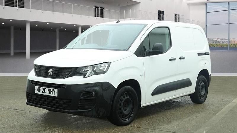 Used Peugeot Partner 2020 White MPV