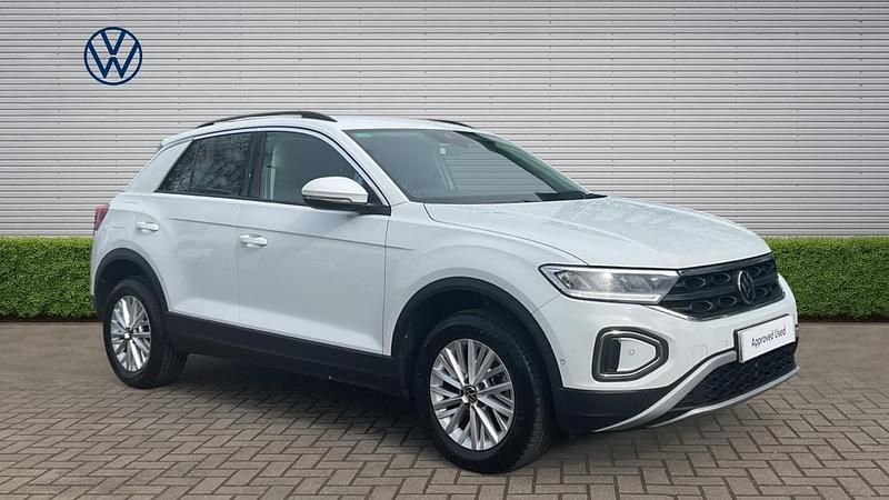 Used VW T-Roc Life 150 HP (110 kW) 2023 White SUV