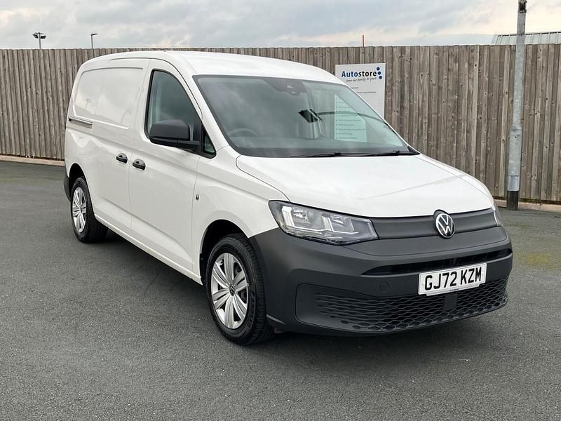White Used 2022 VW Caddy Maxi MPV | £14,995 (Good price) - Image 1/4