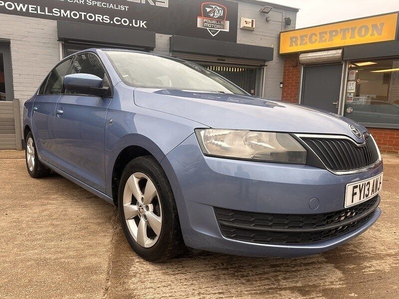 Blue Used 2013 Skoda Rapid SE Hatchback | £3,495 (Fair price) - Image 1/4