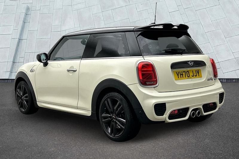 Used Mini Cooper S Hatch 192 HP (141 kW) 2020 White Hatchback