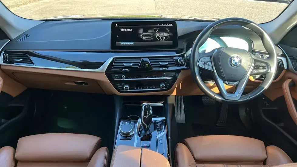 Used BMW 530e Comfort Edition 288 HP (211 kW) 2023 Black Estate