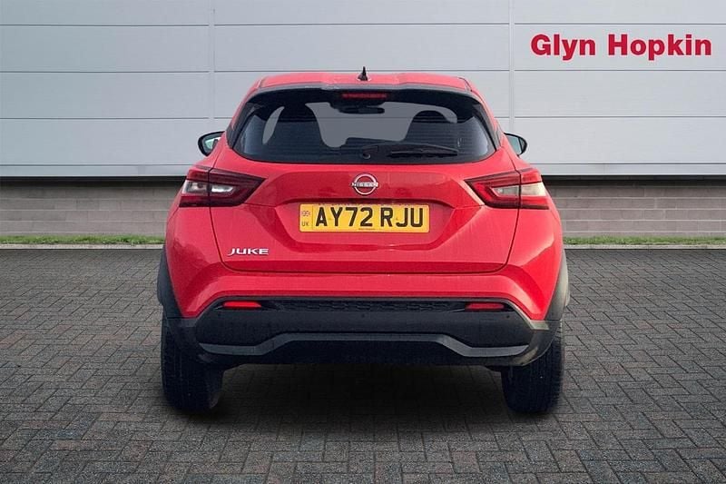 Used Nissan Juke N-Connecta 114 HP (83 kW) 2022 Red SUV