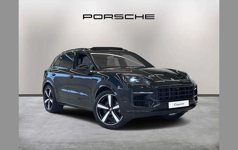 Used Porsche Cayenne 348 HP (255 kW) 2025 Black SUV