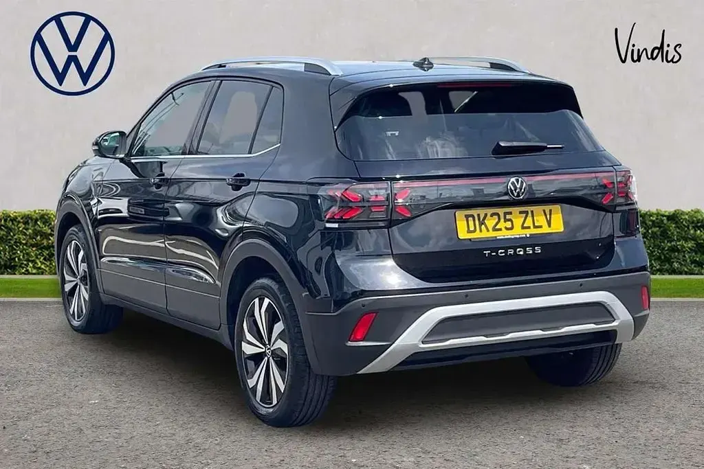 Usado VW T-Cross Style 116 HP (85 kW) 2025 Preto SUV