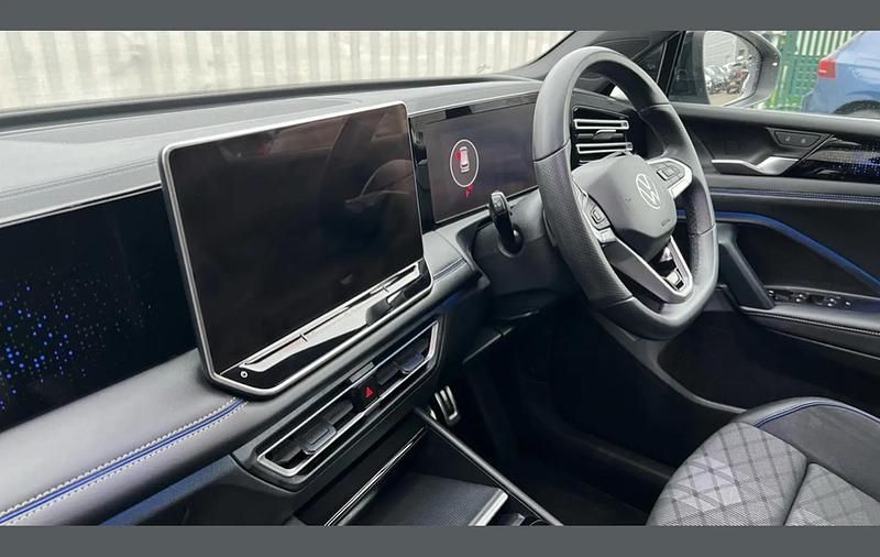 Used VW Tiguan R-line 147 HP (108 kW) 2025 Grey SUV