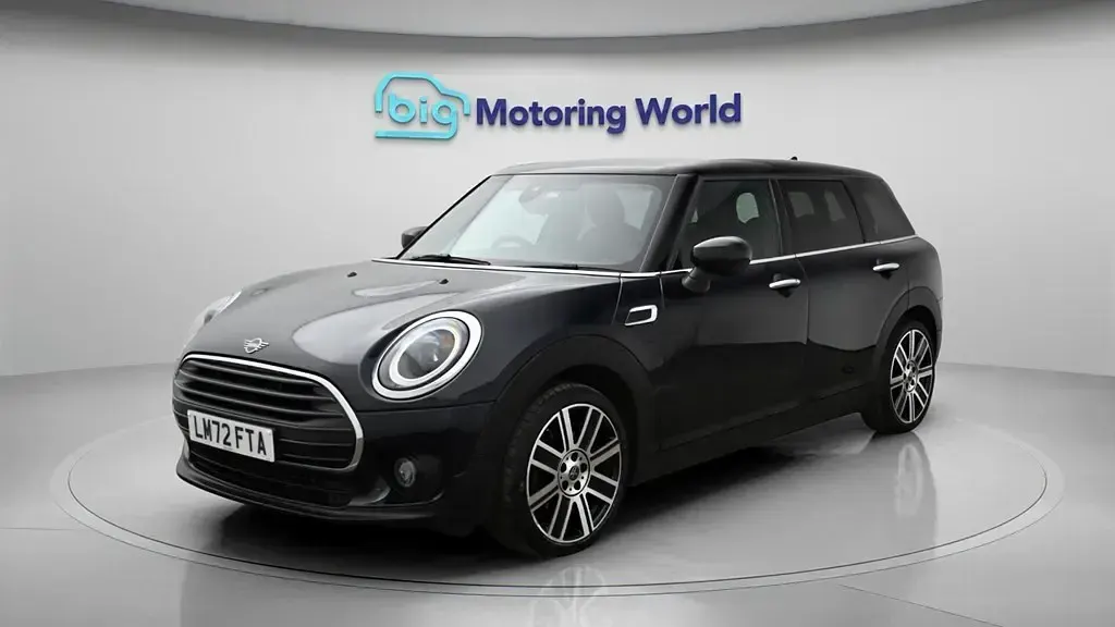 Used Mini Cooper Clubman Exclusive 136 HP (100 kW) 2022 Black Estate