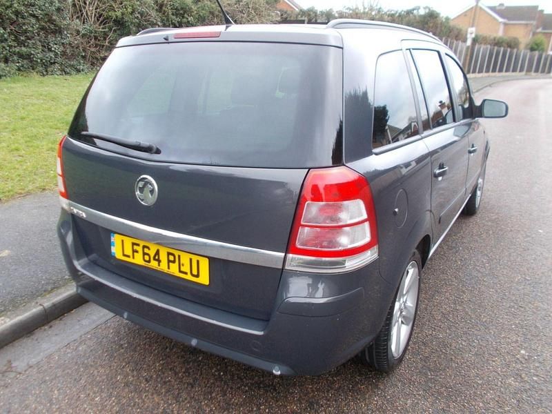 Used Vauxhall Zafira 120 HP (88 kW) 2014 Grey MPV