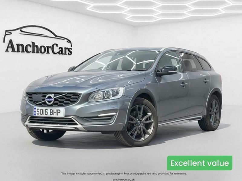Used Volvo V60 CC 190 HP (139 kW) 2016 Grey Estate