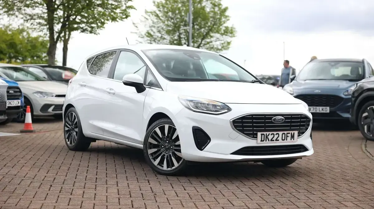 Used Ford Fiesta Titanium 155 HP (114 kW) 2022 White Hatchback