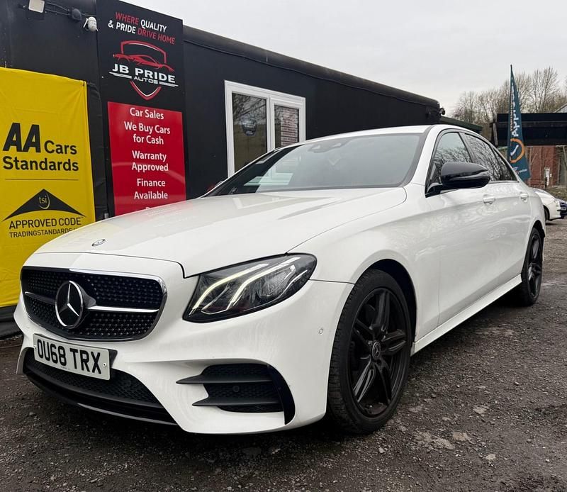 Used Mercedes E220 AMG line 2018 White Sedan