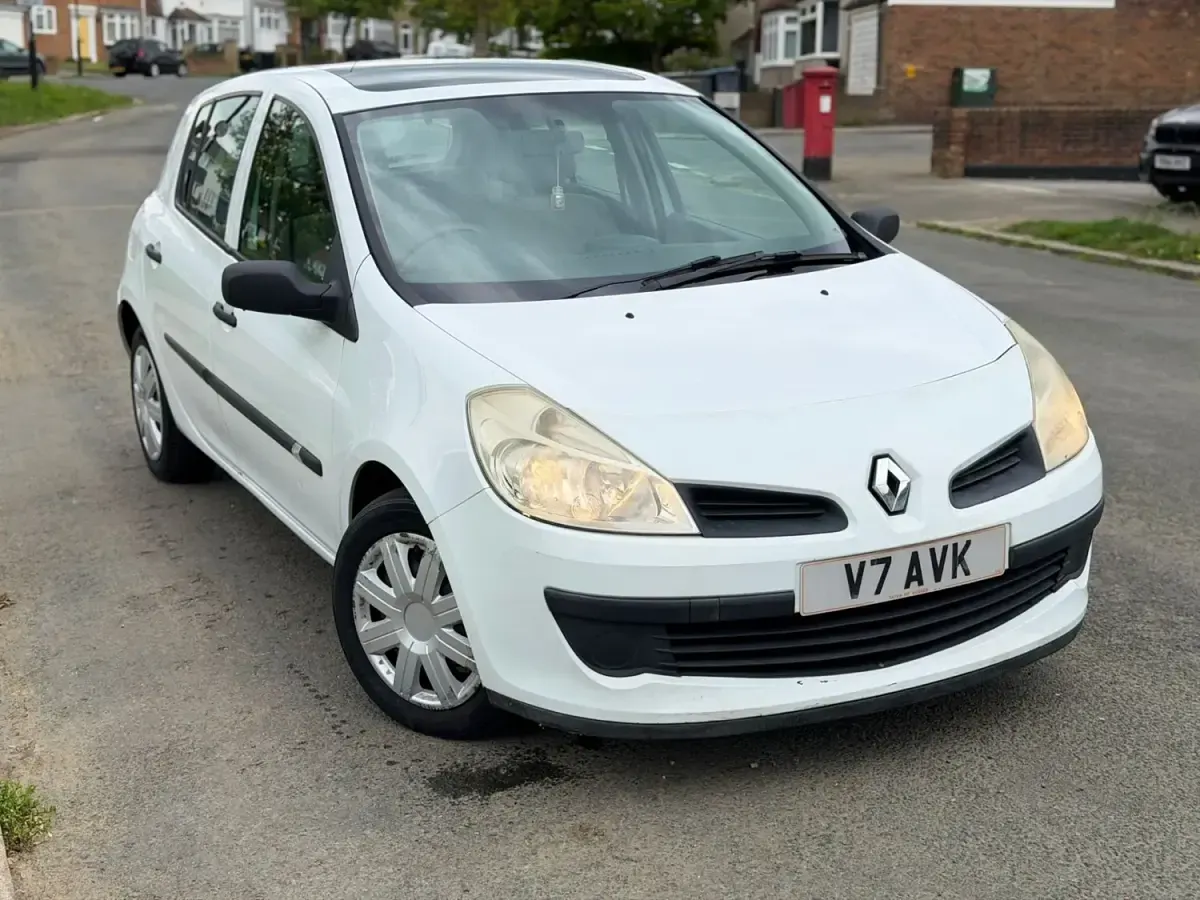 Usado Renault Clio II Expression 2007 Branco Citadino