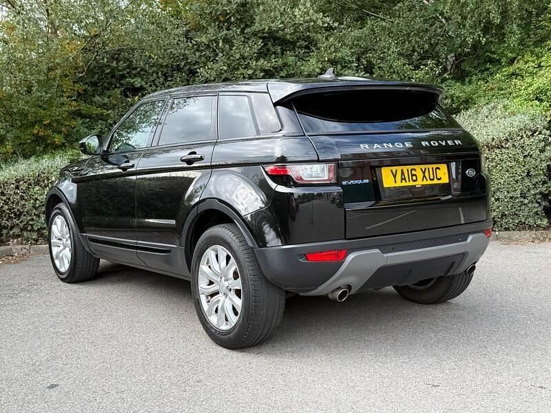 Used Land Rover Range Rover evoque SE 2016 Black Estate