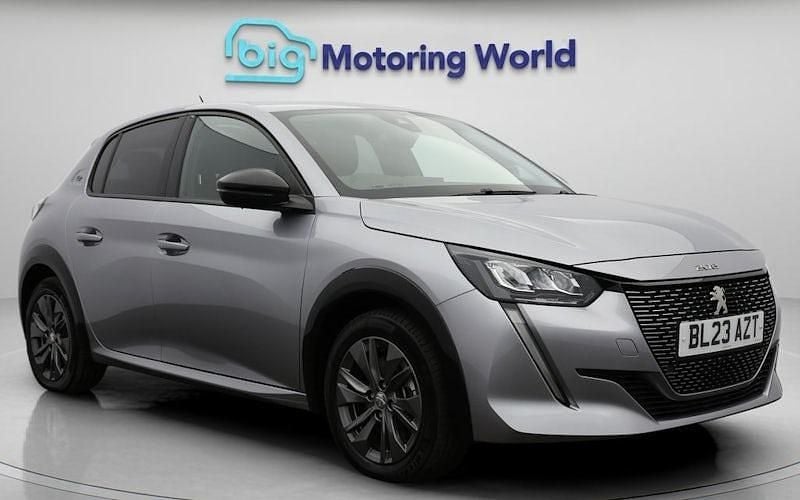 Used 2023 Peugeot e-208 Allure+ Hatchback | £14,300 (Fair price) - Image 1/4