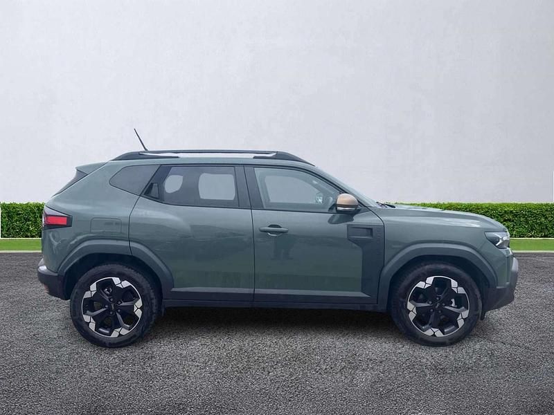 Used Dacia Duster Extreme 130 HP (95 kW) 2025 Green Hatchback